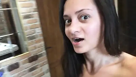 Bugil di ruangan sauna umum