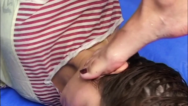 Piss Triple Girls Liters of Pee Swallowing