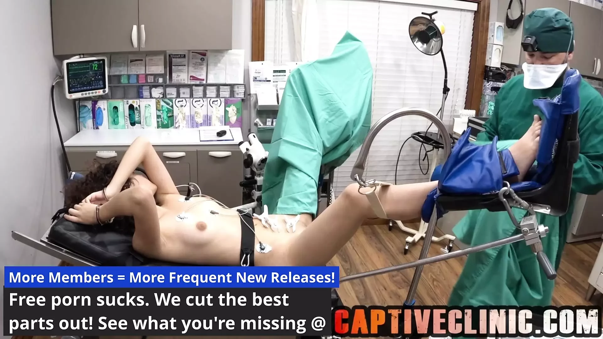 Azgın sürtük Brooklyn Rossi'ye esaretcliniccom'da doktor Tampa tarafından cinsel sapıklık bozukluğu teşhisi konuluyor!