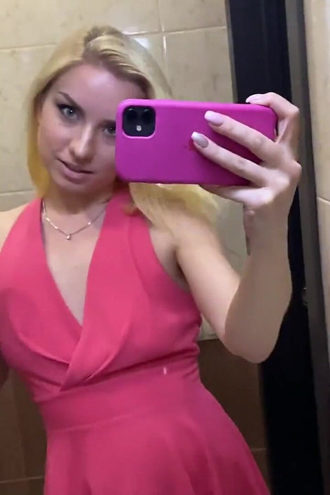 My Boyfriend Is Watching Handball on TV and I Want to Suck His Dick.