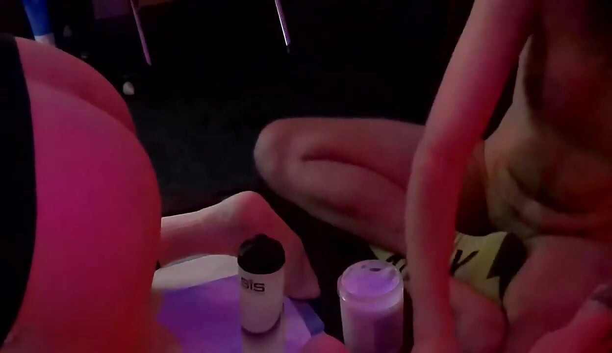 Benjii Pissing in Me