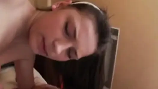 Aksi seks threesome hot cewek rusia