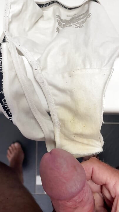 Coming on panties