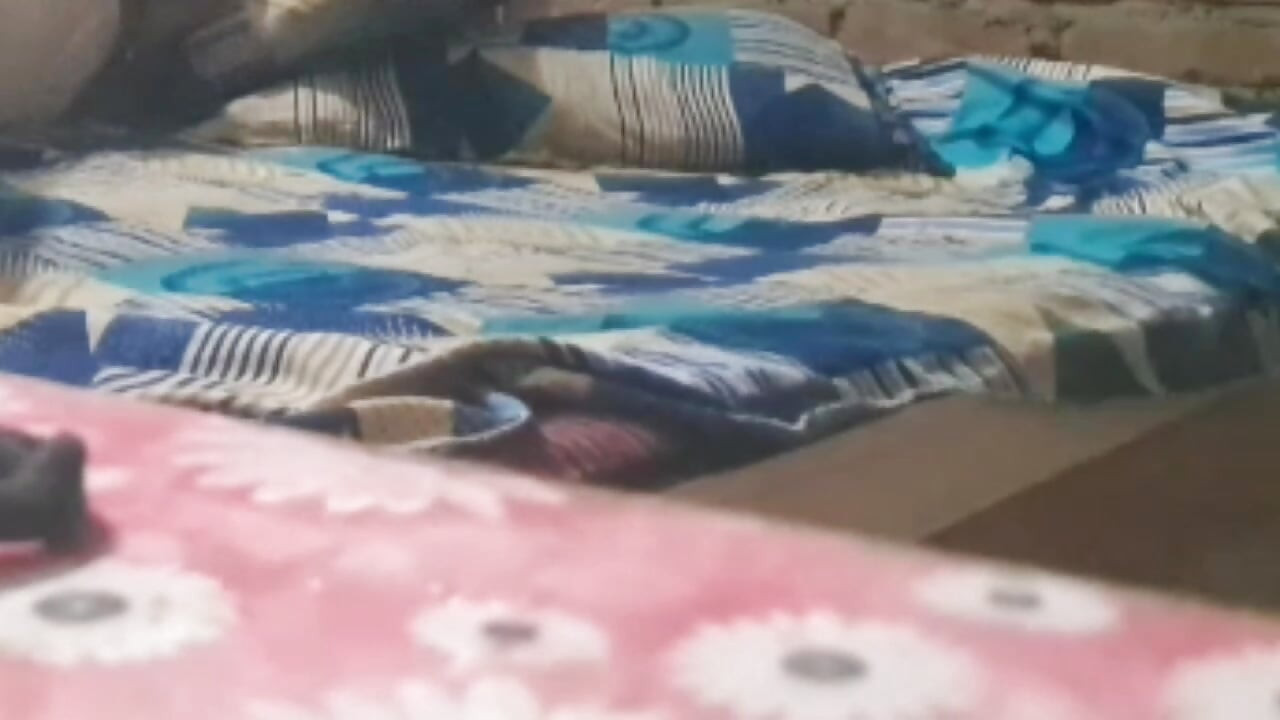 Real Desi Bhabhi Chudai Video Stepmom Stepson Indian Desi Chudai for Village Girl Chudai Video Seelipng First Time