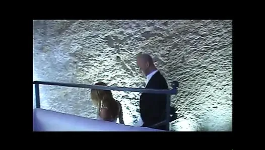 Fantastic Sexy Young Sluts and MILFs Suck Huge Cocks in an Orgy