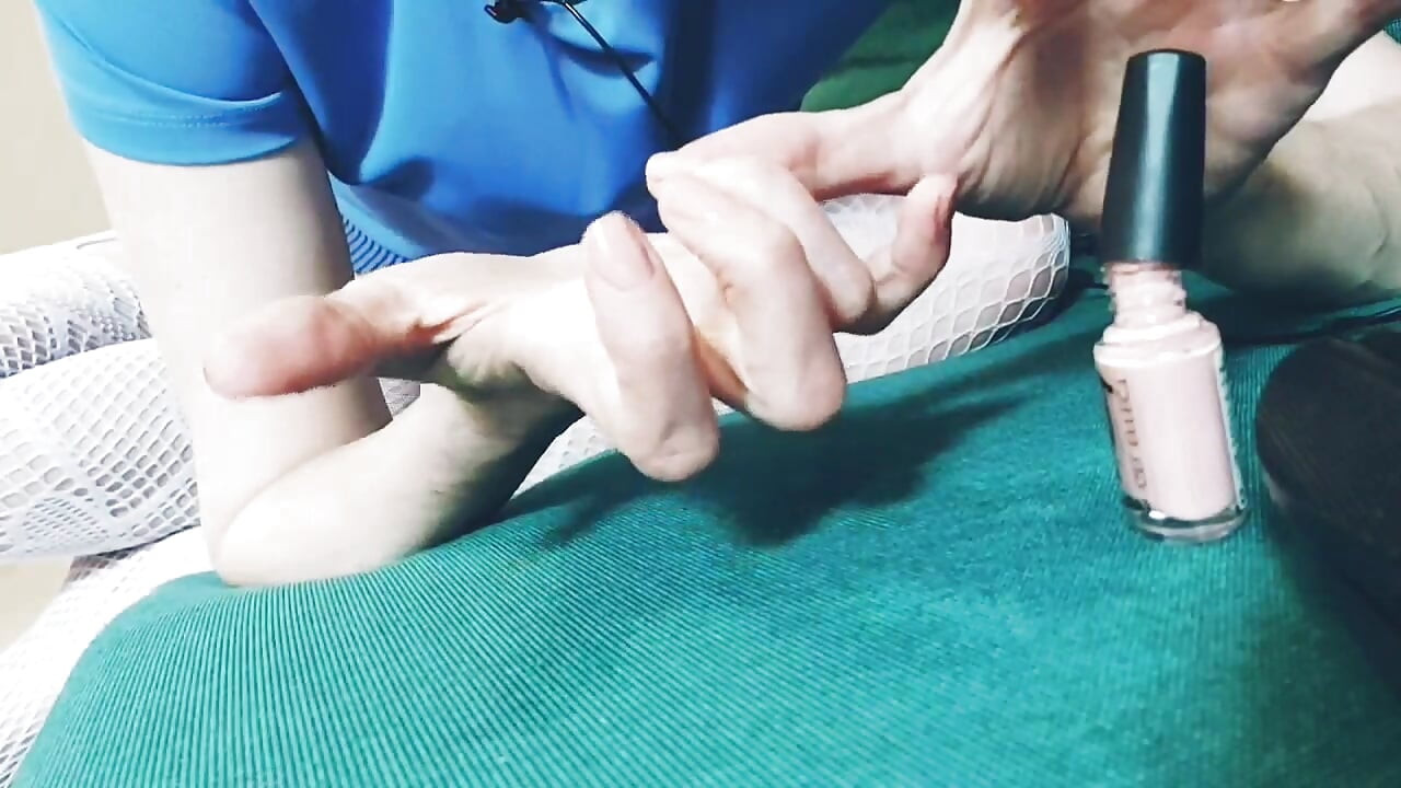 Tırnaklarımı boyadım. Asmr