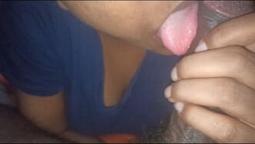 Kerala girl doing blowjob very well..she is deeply suck.till end cumshot in her mouth