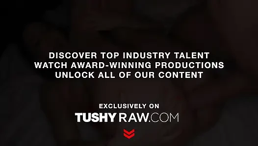 Tushyraw oyuncak büyüklüğünde sarışın Haley Spades anal arzusunu tatmin ediyor, sığdığına inanamıyor
