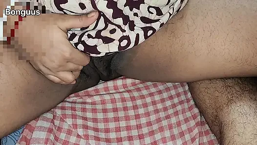 Desi Aunty sharing bed I fucked her Pussy at night SOFTCORE CLOSE UP
