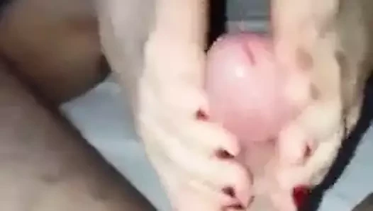 Дрочка ногами