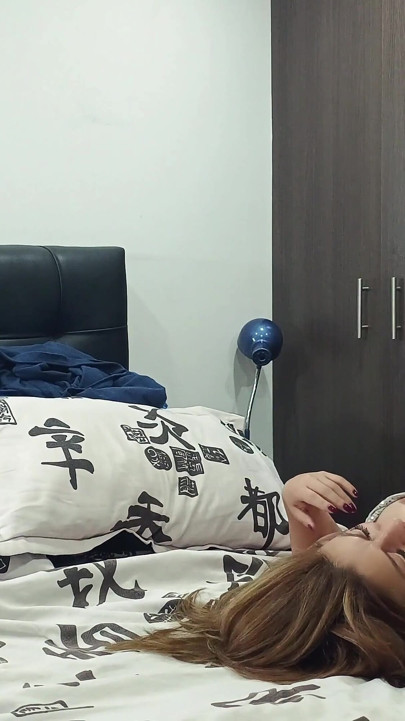 Curvy Latina Mature Amateur Guest - Homemade Real Fantasy in Apartment Bedroom, Big Tits & Big Ass