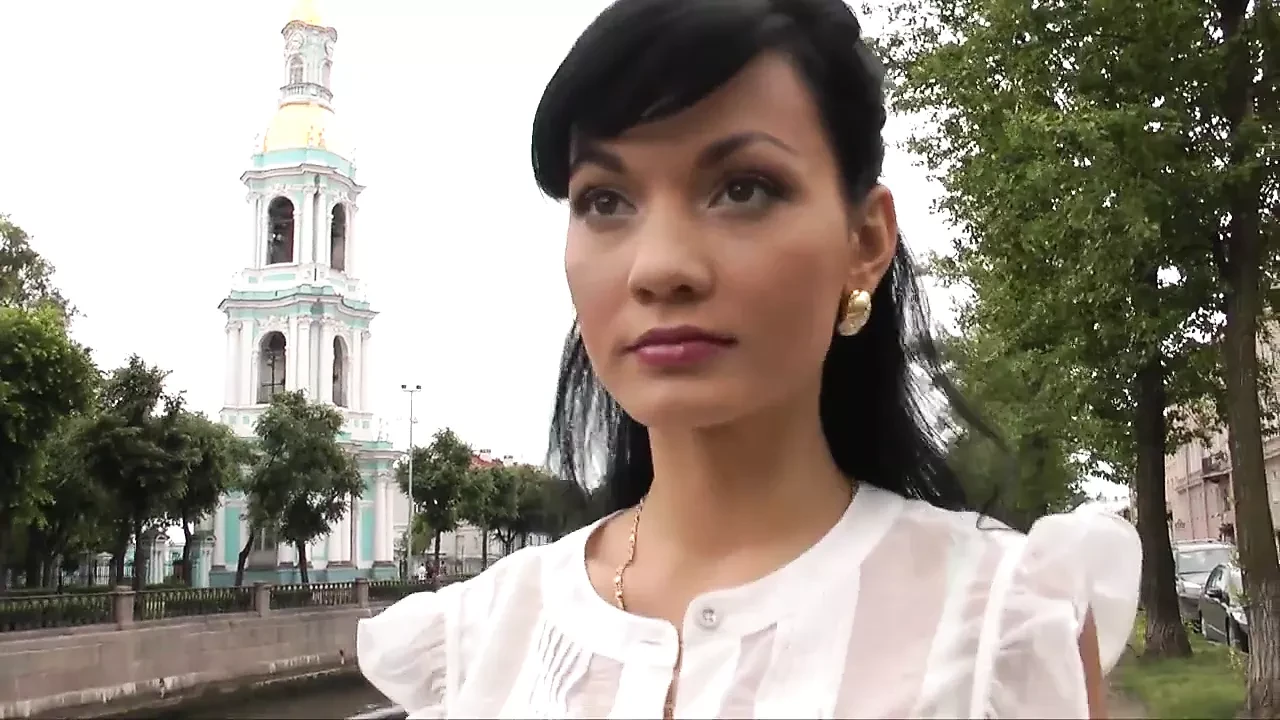 georgeous russian MILF Regina in action