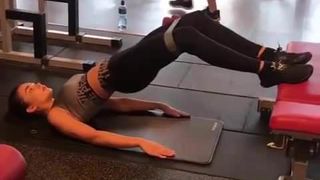 Sexy Amy Jackson trainiert