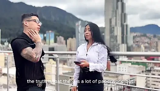 Cewek semok latina dientot habis-habisan sama cowok culurnya di kantor