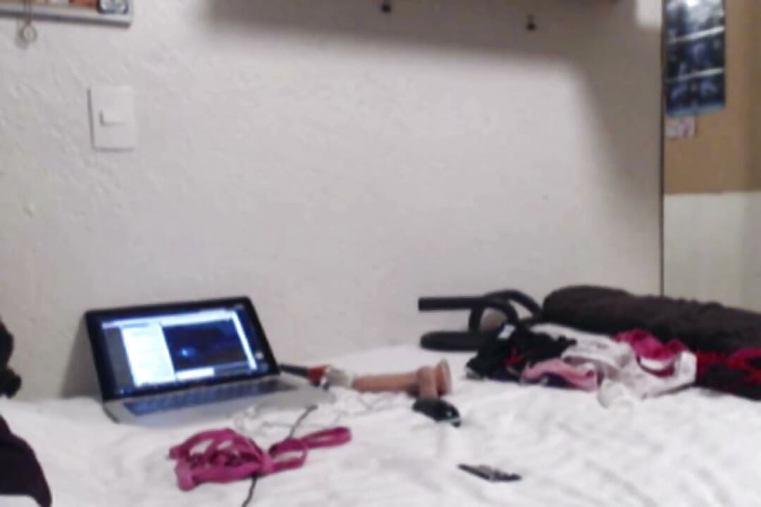 Sexy sissy shoves a dildo in her delicious ass