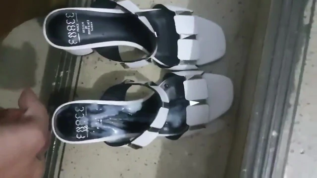 Huge cum on shoe