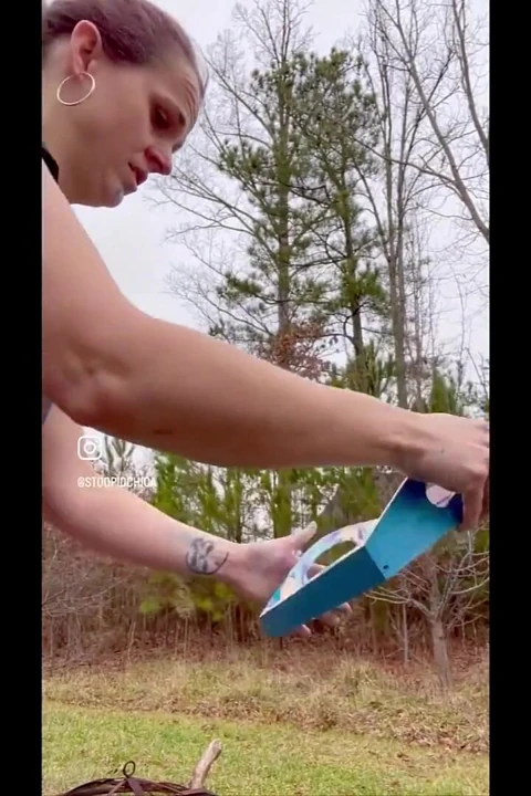 Suzy Wylde Is an Artist