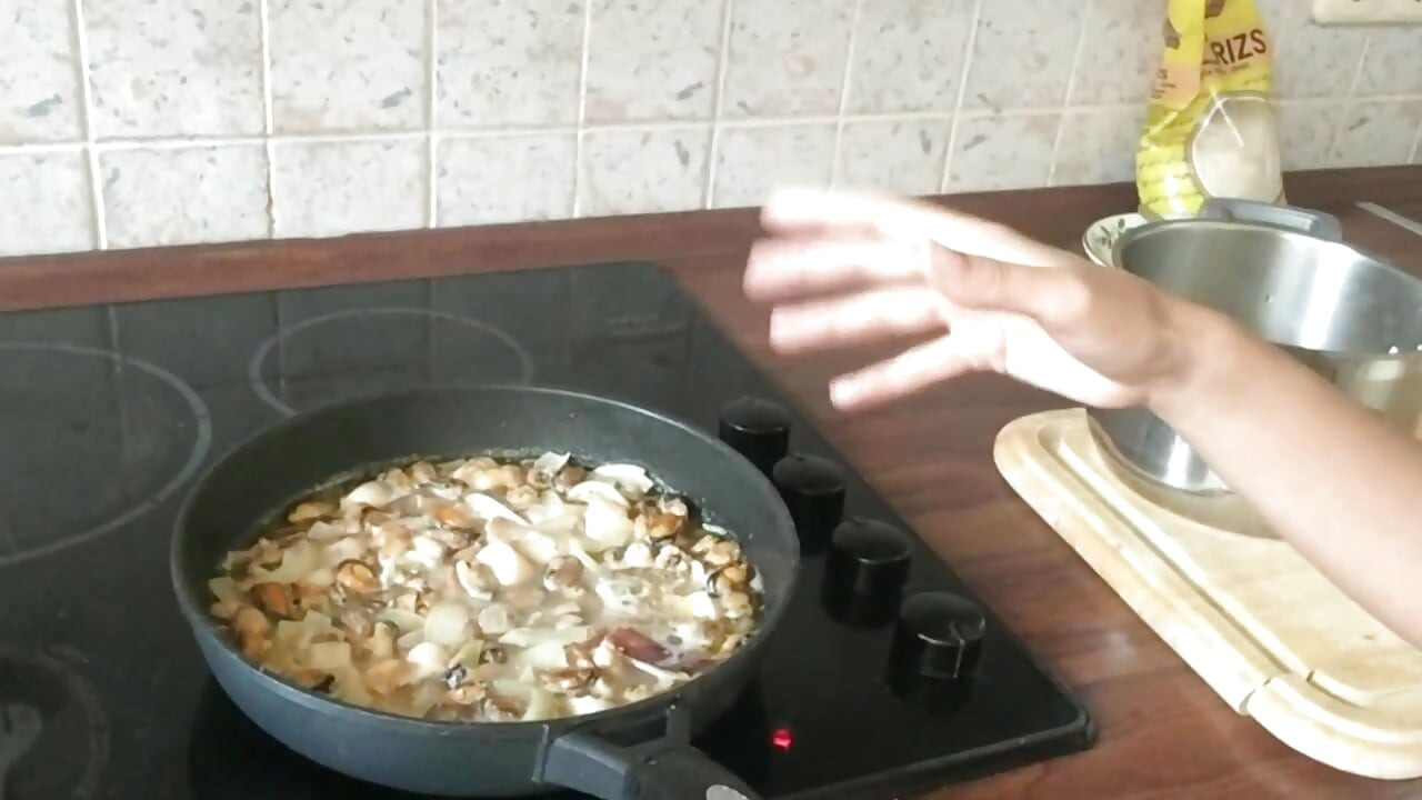 Gătind În Pielea Goală