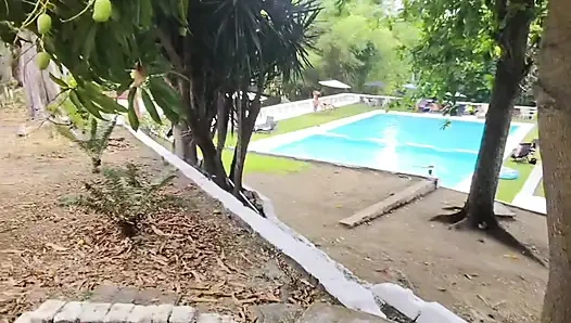 Çıplaklar partisine gittik