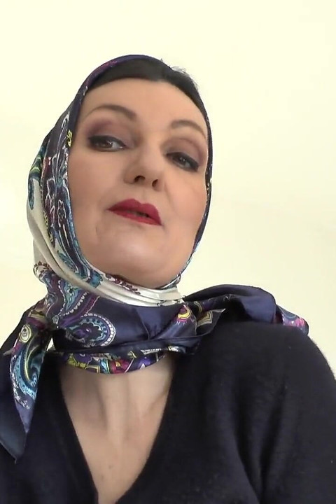 عرض أزياء الحجاب الساتان والقذف على وشاح، تعليمات للاستمناء، السيدة فيكتوريا فالينتي