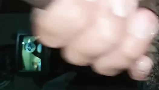 Tante semok latina lagi asik nyepong kontol
