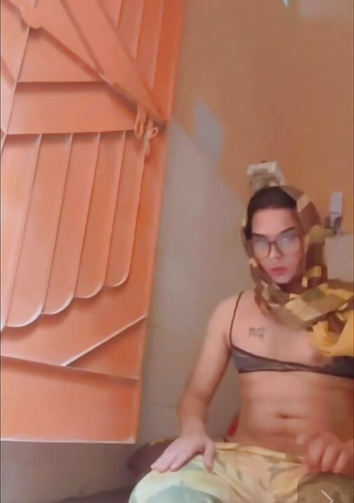 How Sissy Need to Act When Her Master Comes Around with His Friends