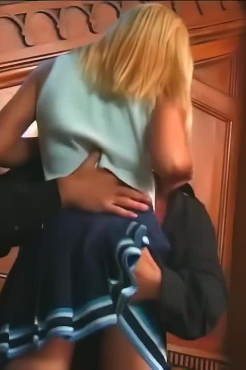 Sikildi ve fışkırtıldı!