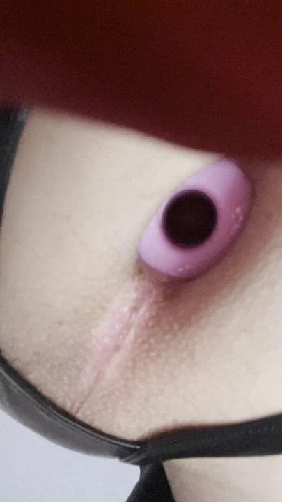 Blonde a sperme cul a remplir de jus