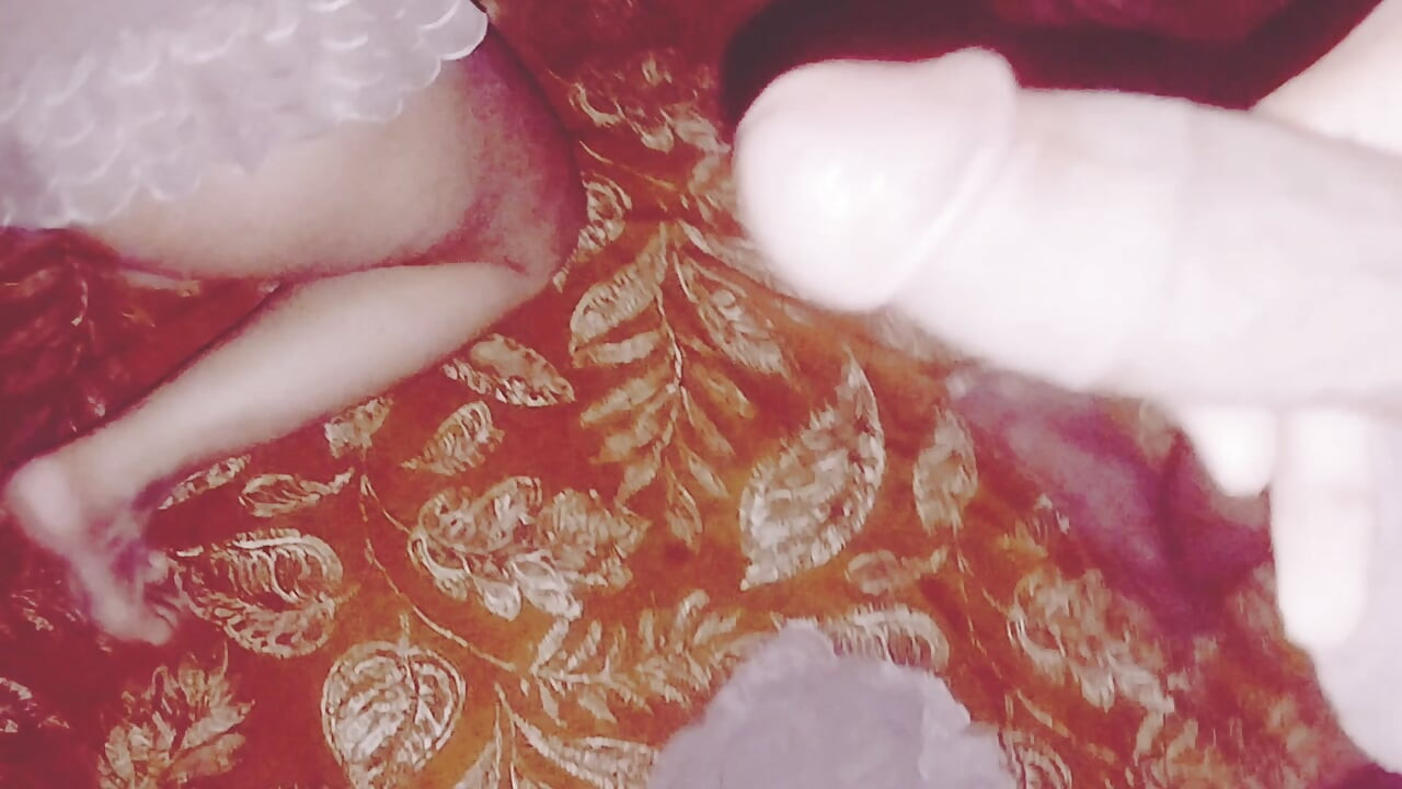 Hari ini dia ingin kejutan