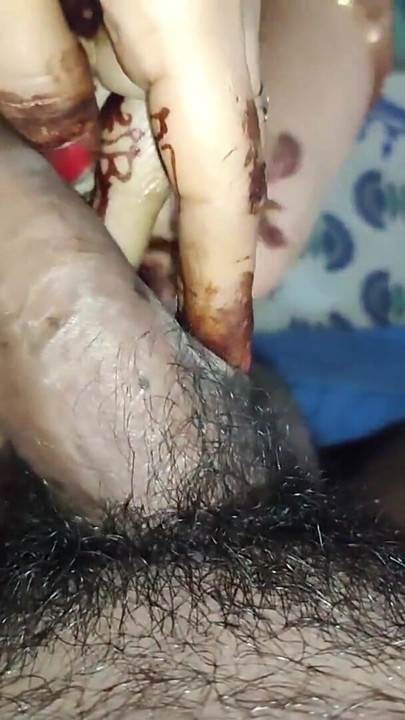 Indian horny Stepson and stepmom sex video with feet sex mms in hindi | Clip 1