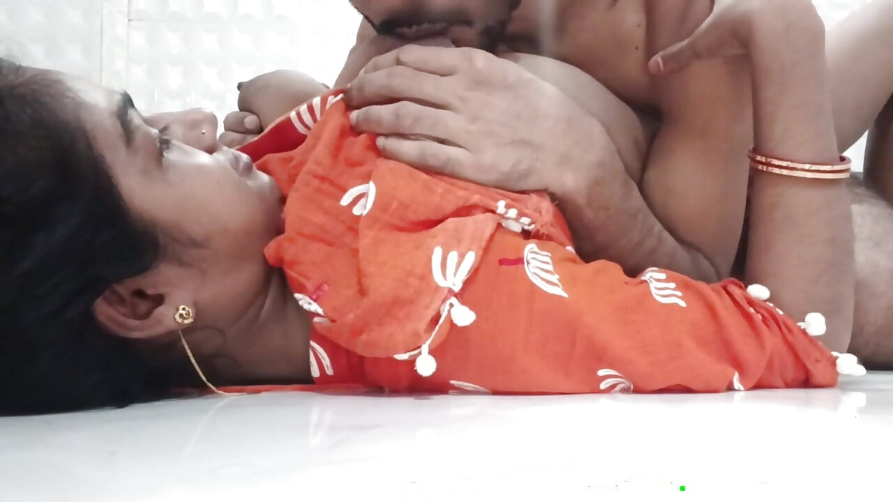 Indian Hot Desi Stepsister Sex in Hindi Audio