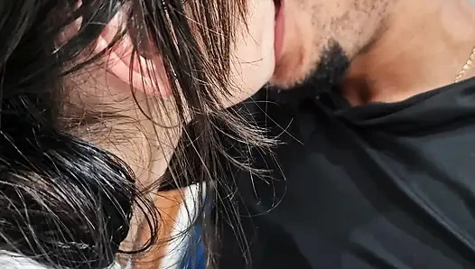 Morocha si pembantu argentina 18 tahun yang baru 18 tahun suka banget dicrot di mulut amatirnya waktu aku lagi