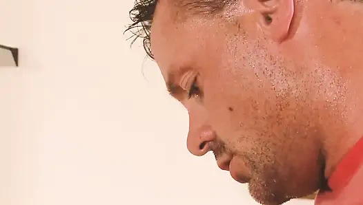 Süße mädchen wollen harte szene 2_beautiful vollbusige brünette genießt einen großen schwanz in ihrer engen muschi