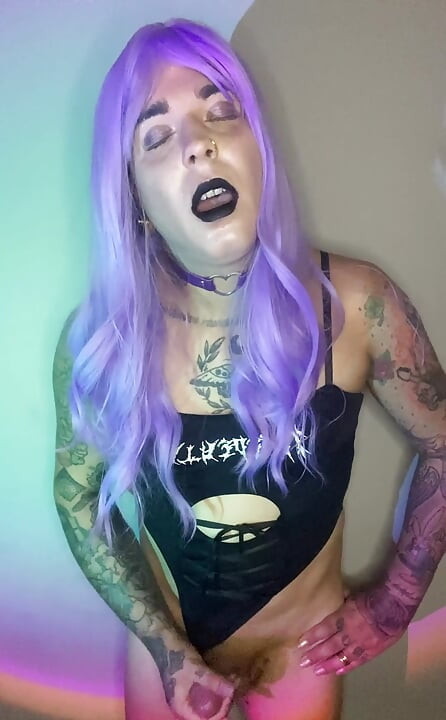 Did you like me with this purple hair and jerking off hot?