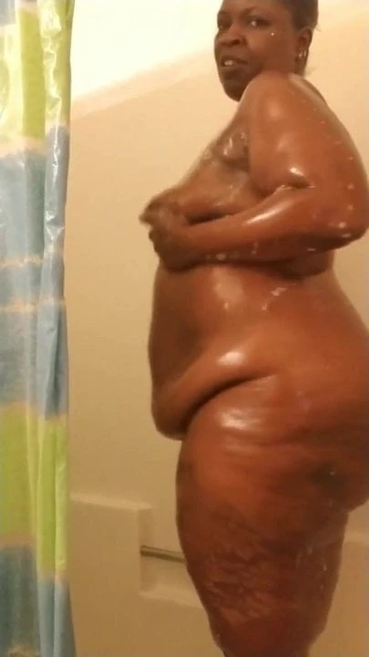 Goddess Karamel  Shower Teasing Your Slaves