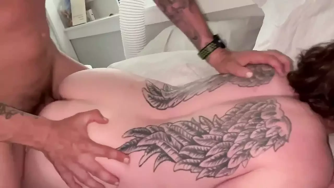 Husband of Ananas films star Michaela McKenzie films johnholmesjunior fucking his wife