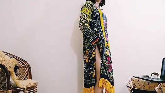 Melek kıza gözlerine ziyafet