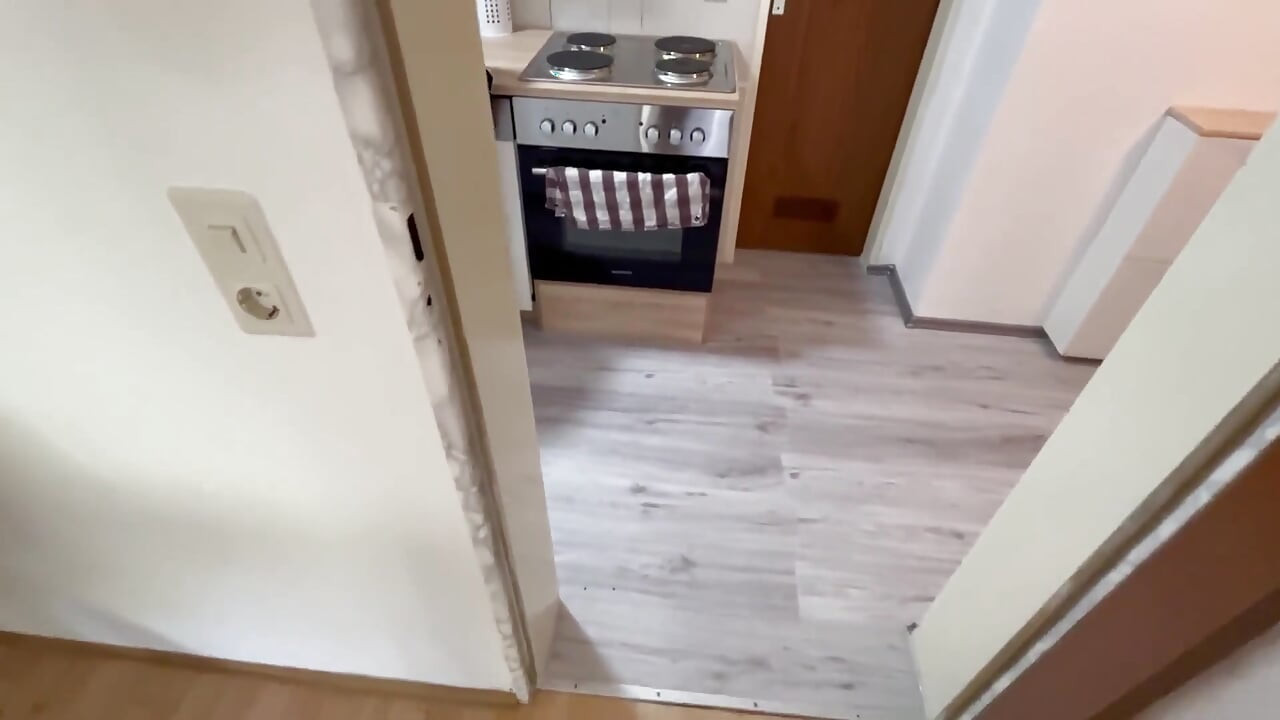 Cocina POV: Quería cocinar, pero me tocaron y follaron