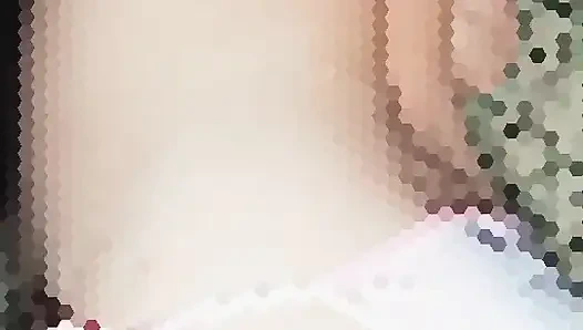 Hintli kız bikinili evde dans ediyor