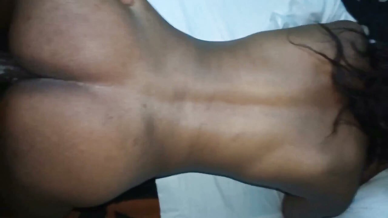 Meu cara me fode do jeito que eu gosto.