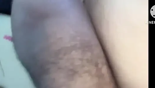 Üvey erkek kardeş odada doğal büyük memeli doğal kıvrımlı üvey kız kardeşiyle seks yapıyor!   ( Hintçe ses