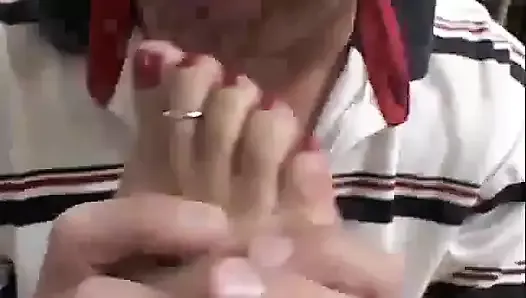 Petite innocent babe give perfect footjob with her sexy feet
