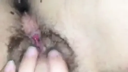 Amateur hairy Italian girlfriend closeup masturbation self