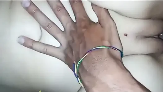 A big quick fuck to this white girl