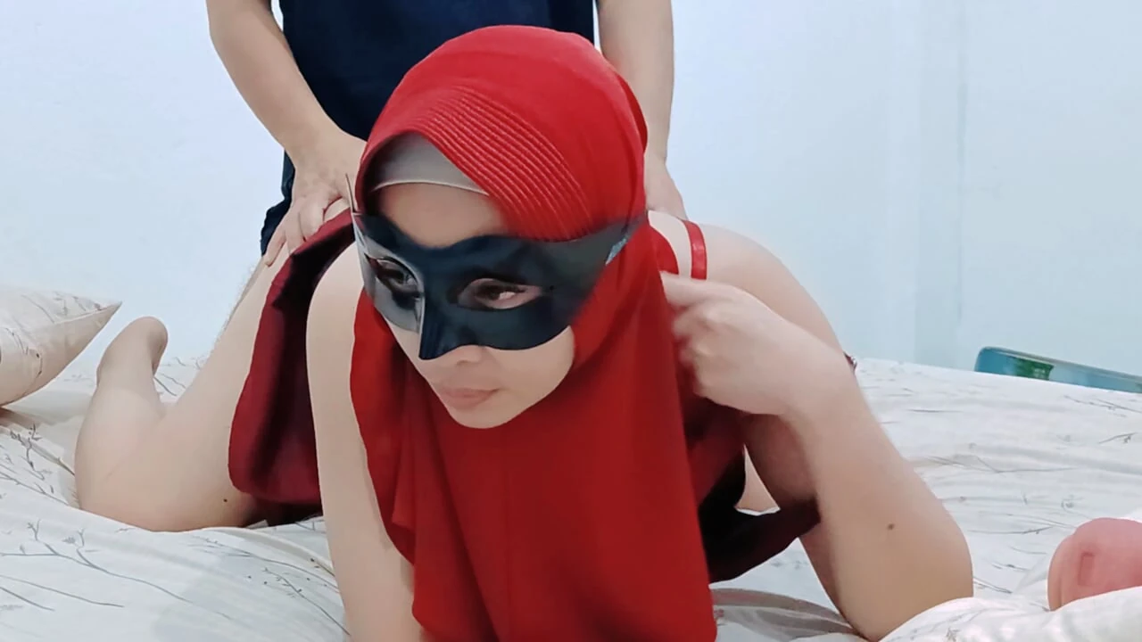 Indo behind the scenes - This crazy wife squirted so many times in the construction worker's swing - crot in pussy