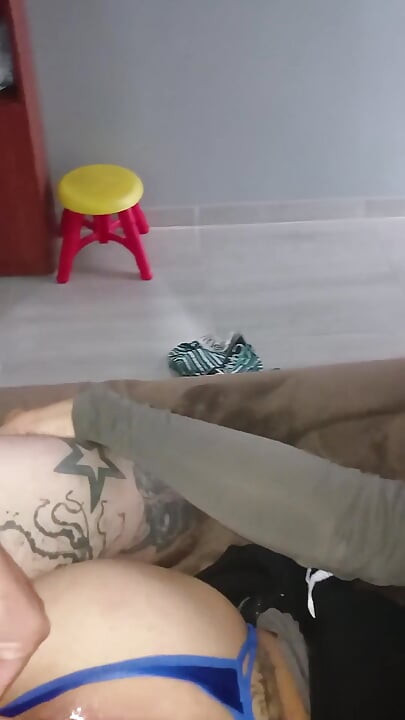 Trans Büyük Poposlu Deepthroat Çıplak Seks Yapıyor