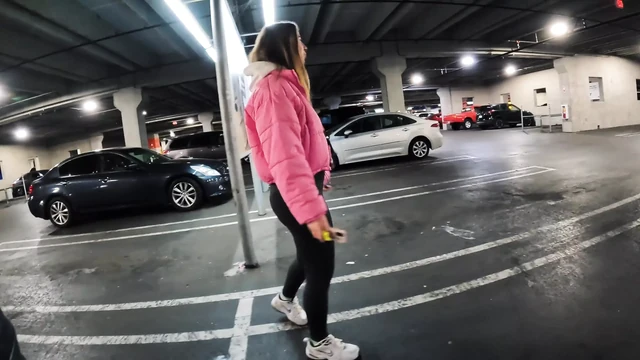 Girl Sucking Dick Stranger in Car Sucked All the Cum
