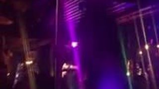 Wwe lana (cj perry) bailando en un club