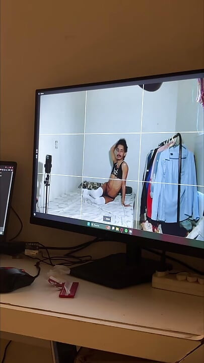Sex Siren with Cumshot
