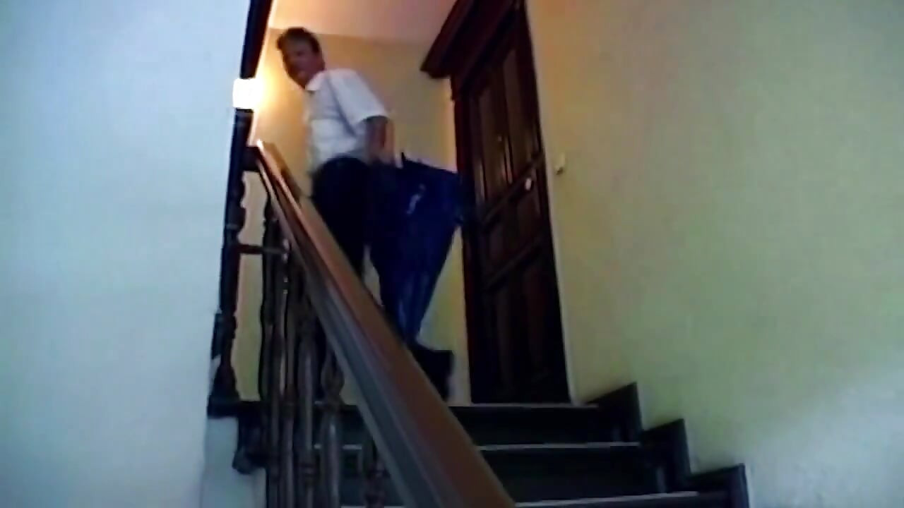 Blond amatör fitta djupt fingrade på nära håll